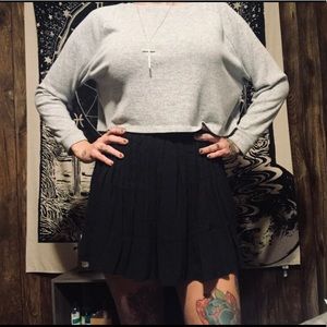 Forever 21 black pleated mini skirt